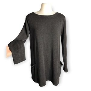Cable & Gauge | Charcoal Grey Front Pocket Sweater Top